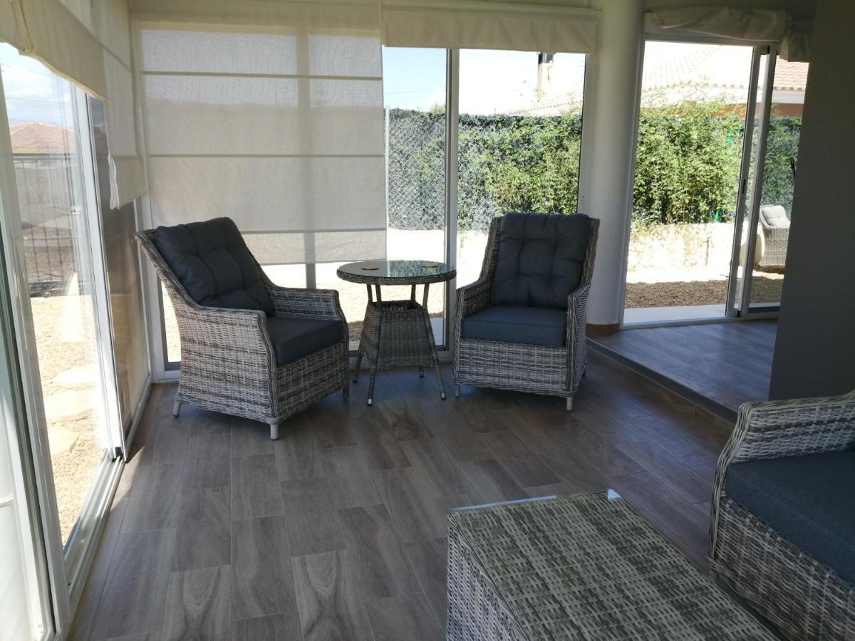 Villa Los Castos Immaculate 2-Bed Villa Арболеас Экстерьер фото